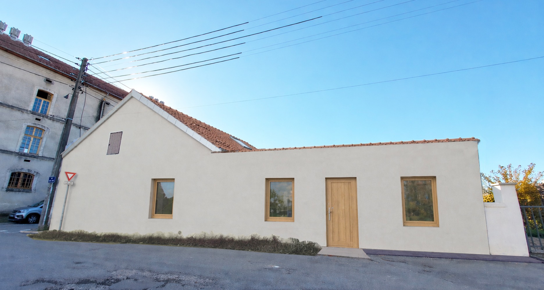 Extension et rénovation d'une maison en habitat inclusif pour 3 personnes à Bergerac (24). Conception conforme aux normes ERP.